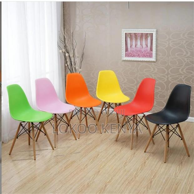 Home Chairs: Virtual Eames Dining Chairs - thumbnail 2
