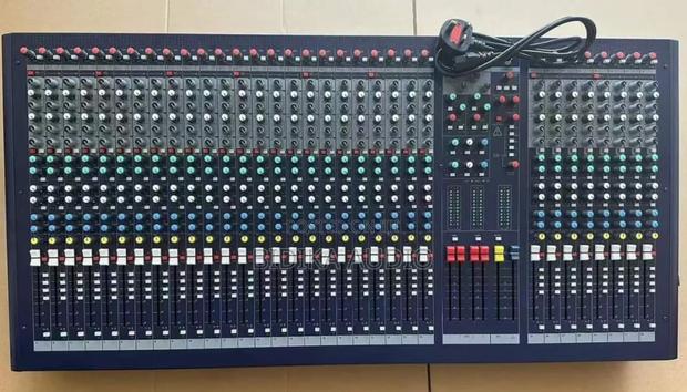 Lx9 Soundcraft 32channel Plain Mixer - thumbnail 2