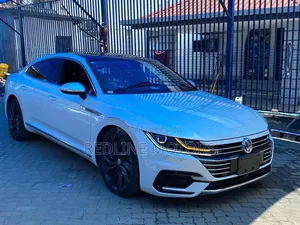 Volkswagen Arteon 2.0T SEL R-Line 4MOTION 2021 Off white