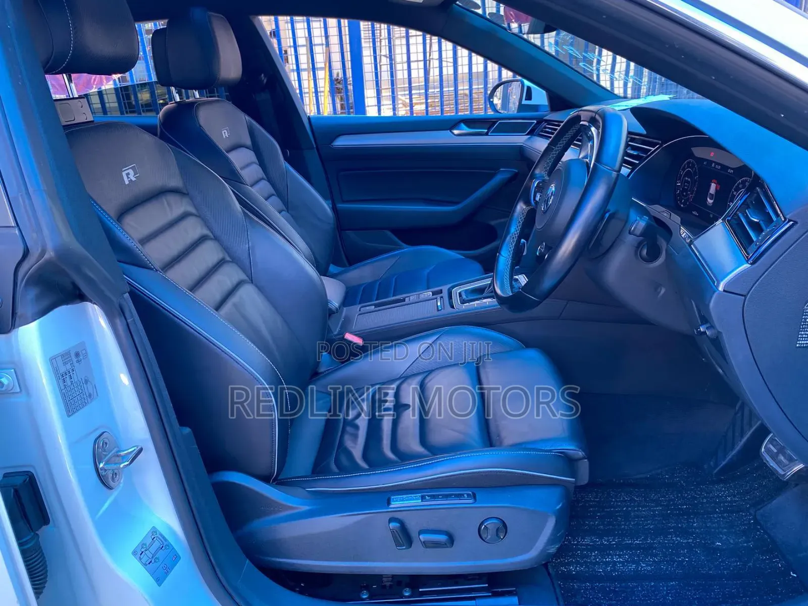 Volkswagen Arteon 2.0T SEL R-Line 4MOTION 2021 Off white