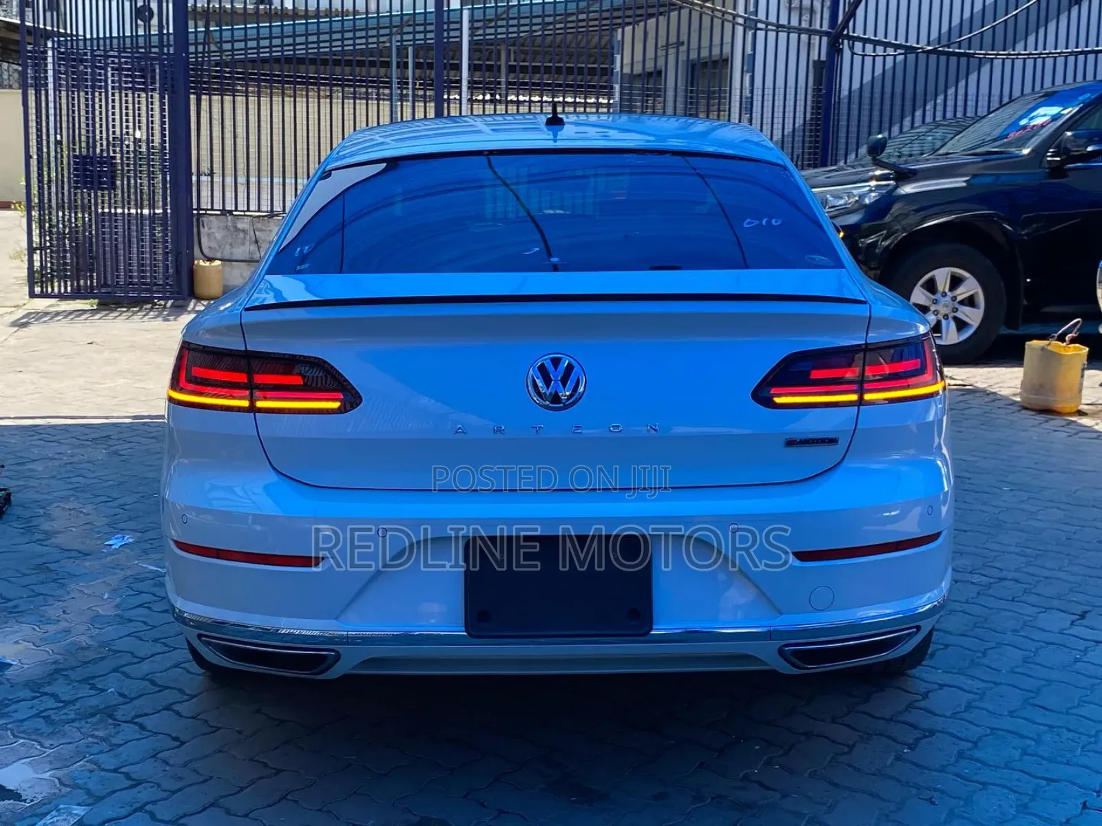 Volkswagen Arteon 2.0T SEL R-Line 4MOTION 2021 Off white