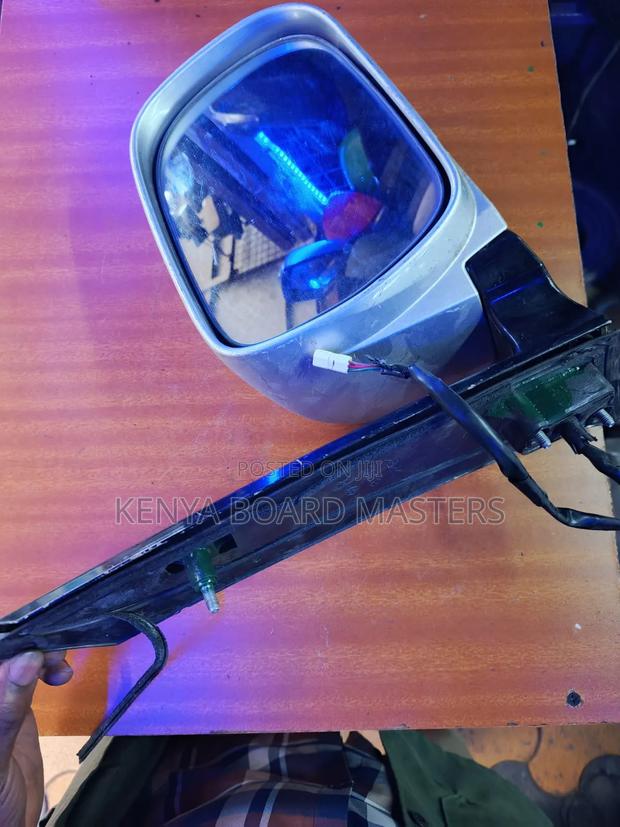 Toyota Noah Voxy 2002-2008 Side Mirrors - main view