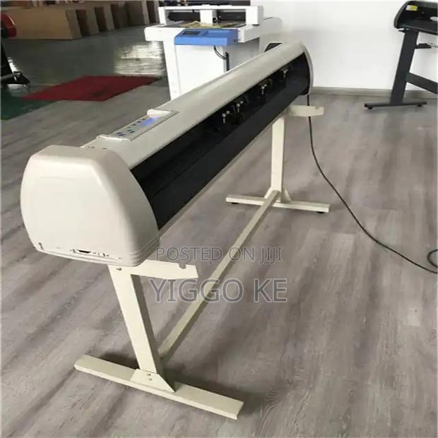 Big Savings on 2 Feet 720mm Cutting Plotter – Order Now! - thumbnail 5