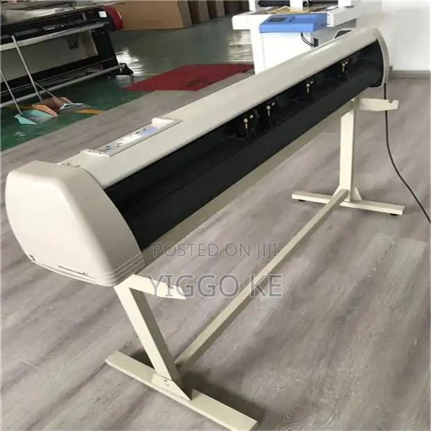 Big Savings on 2 Feet 720mm Cutting Plotter – Order Now! - thumbnail 6