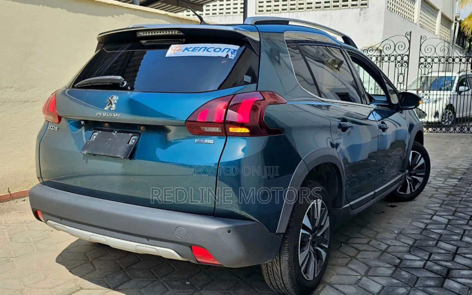 Peugeot 2008 1.2 PureTech (110 Hp) 2018 Blue