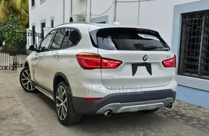 BMW X1 xDrive28i AWD 2017 White