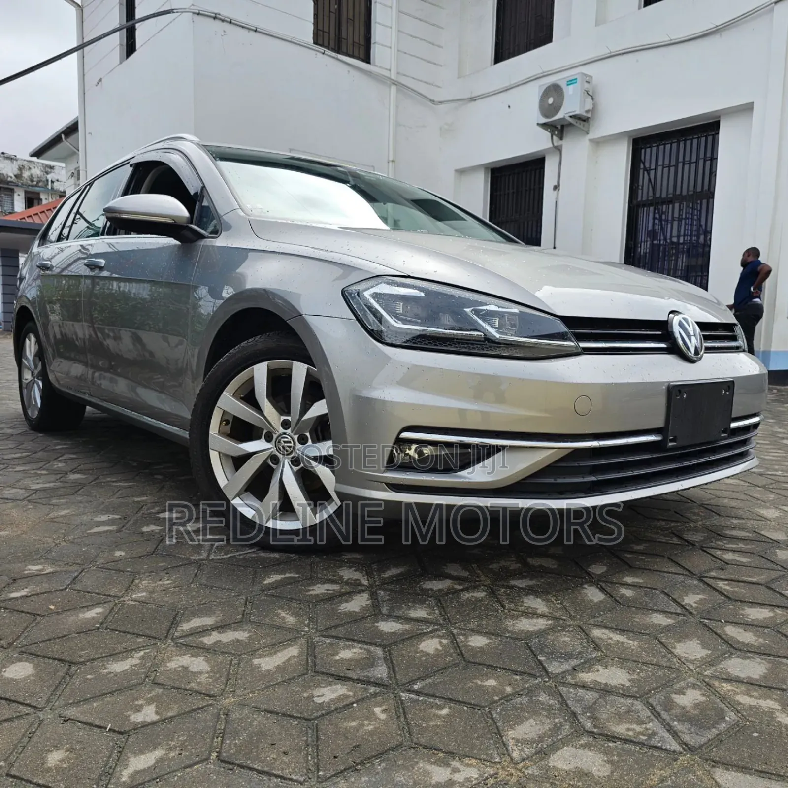 Volkswagen Golf 2017 Brown