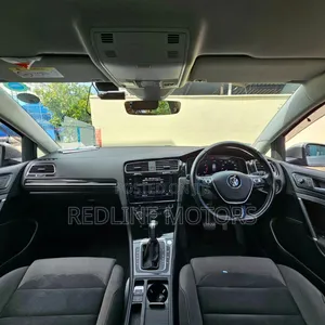 Volkswagen Golf 2017 Brown