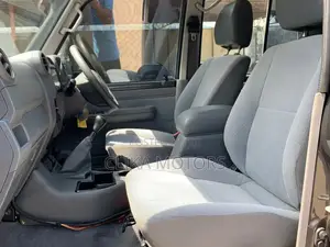 Toyota Land Cruiser 2017 Black
