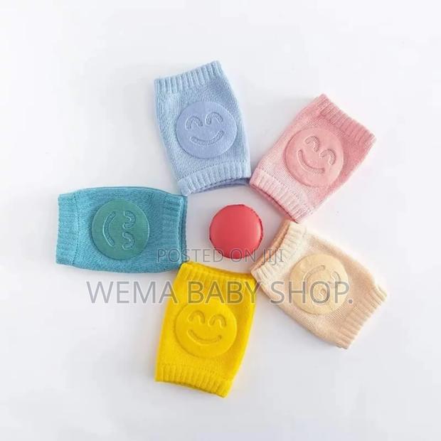 Baby Crawling Knee Pads - thumbnail 2
