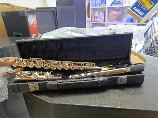 Yamaha Flute - thumbnail 3