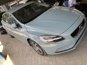 Volvo V40 2017 Teal