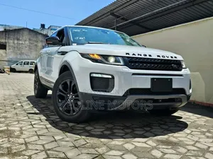 Land Rover Range Rover Evoque HSE Dynamic 4x4 5-Door 2017 Off white