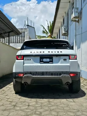Land Rover Range Rover Evoque HSE Dynamic 4x4 5-Door 2017 Off white