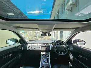 Land Rover Range Rover Evoque HSE Dynamic 4x4 5-Door 2017 Off white