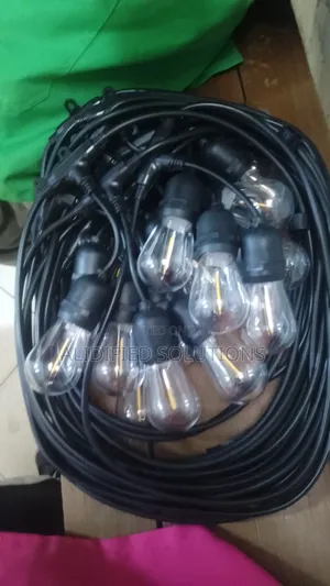 Garden String Light+Free Bulbs <>10m String Light