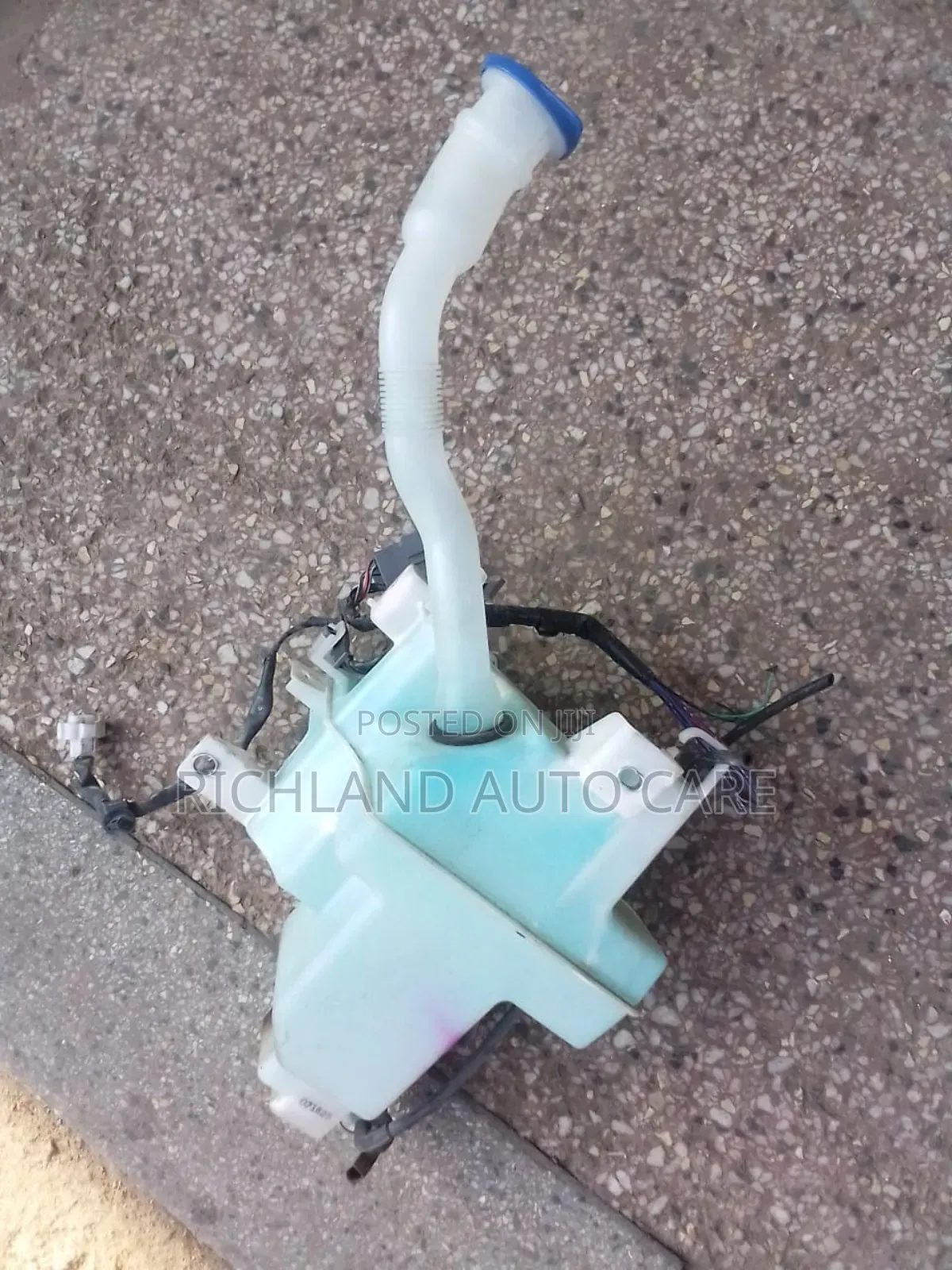 Mazda Demio Washer Bottle