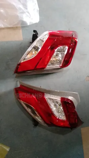 Vitz 2015 TAILLIGHTS