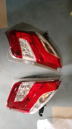 Vitz 2015 TAILLIGHTS