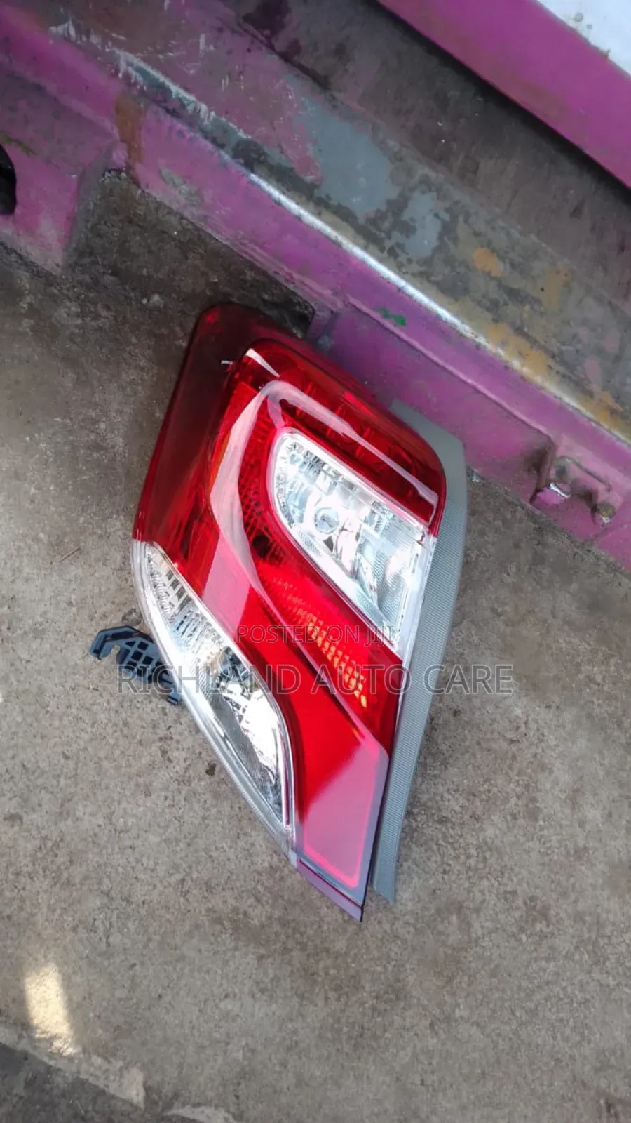 Vitz 2015 TAILLIGHTS