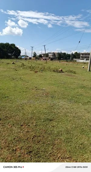 1/8 Plot Annex Touching Tarmac With Title