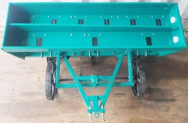 6 Rows Seed Planter - main view