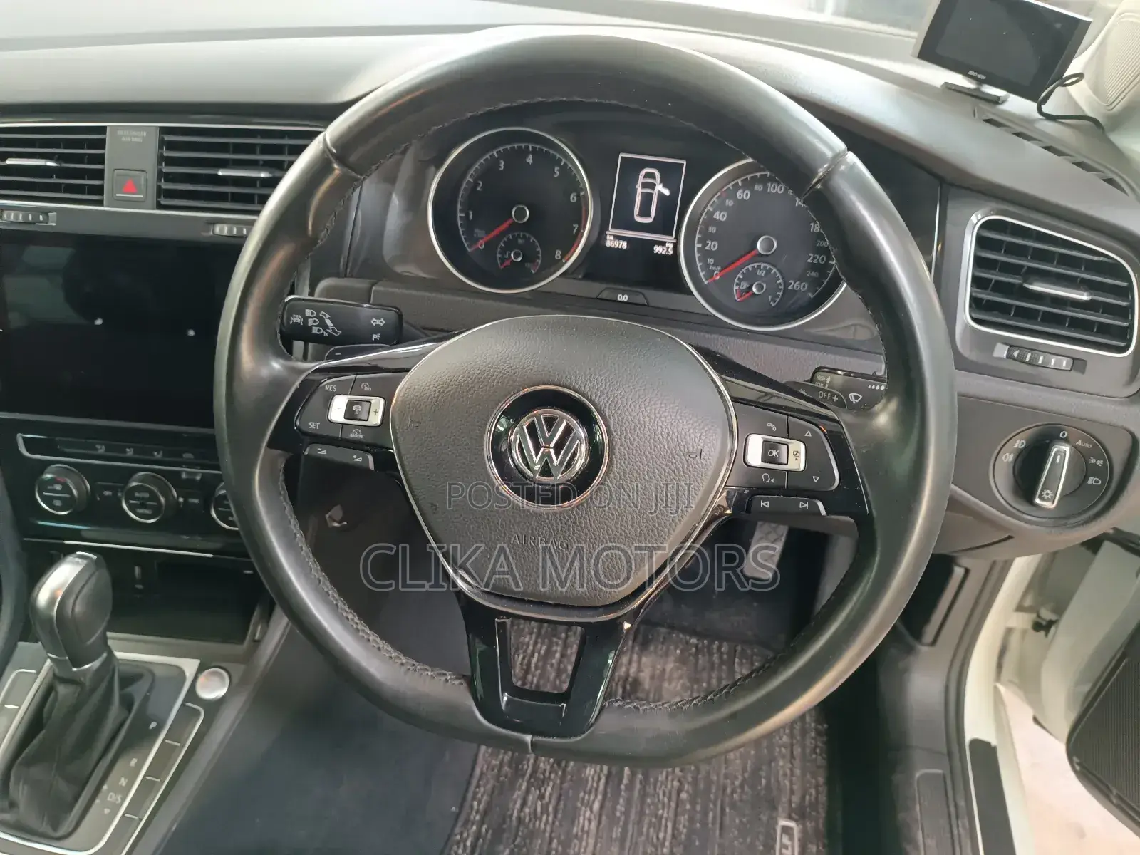 Volkswagen Golf 2017 Pearl