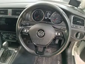 Volkswagen Golf 2017 Pearl