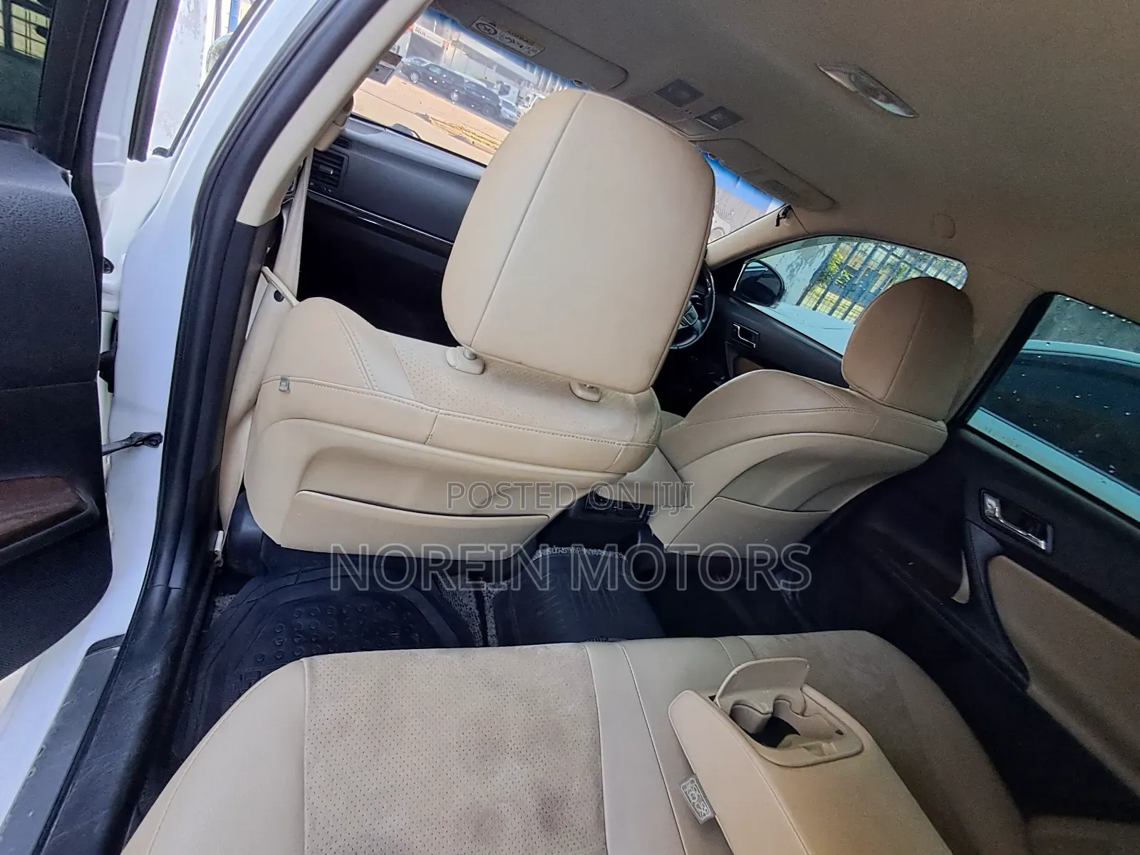 Toyota Mark X 2.5 AWD 2012 White