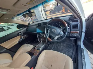 Toyota Mark X 2.5 AWD 2012 White