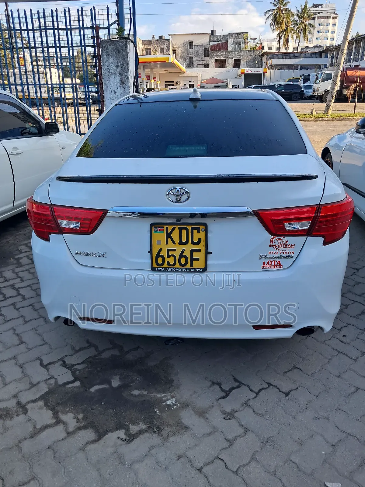 Toyota Mark X 2.5 AWD 2012 White