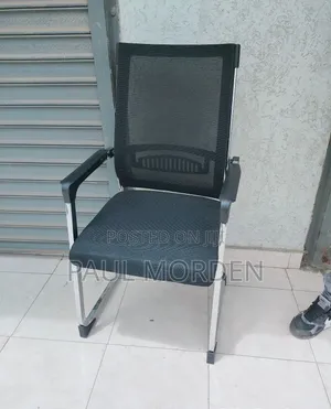 Black Mesh Office Visitors Chair