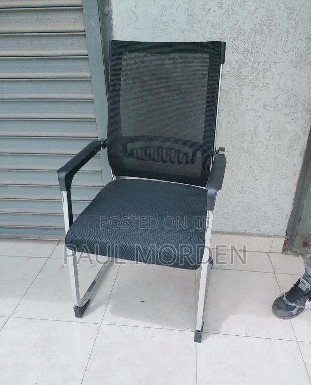 Black Mesh Office Visitors Chair