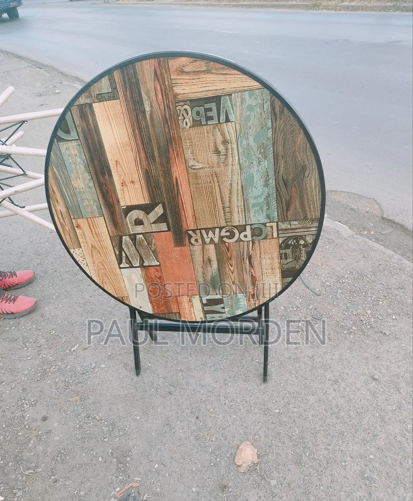 Decent Round Foldable Table