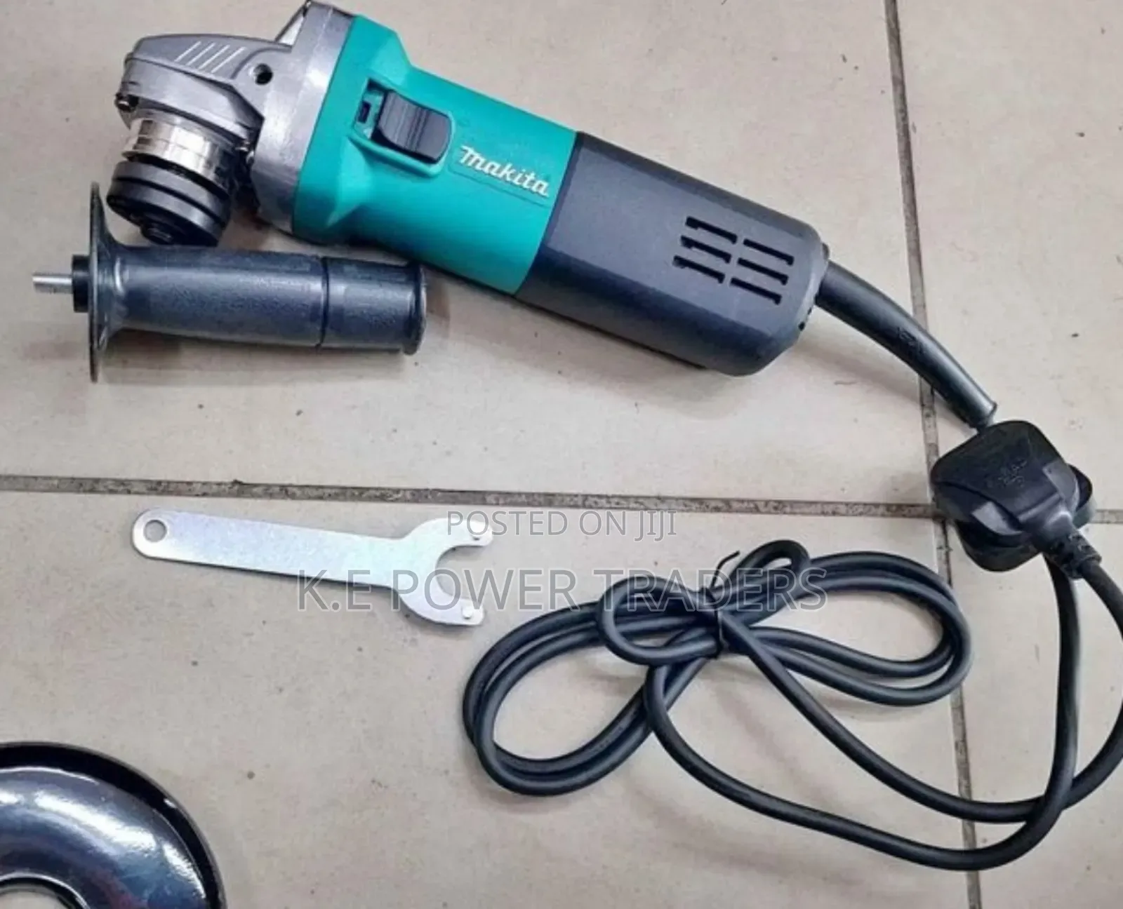 Makita Makita 4.5 Inch Angle Grinder