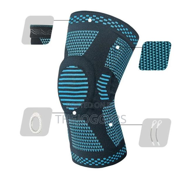 Compression Knee Sleeve With Side Stabilizers Pain Relief - thumbnail 3