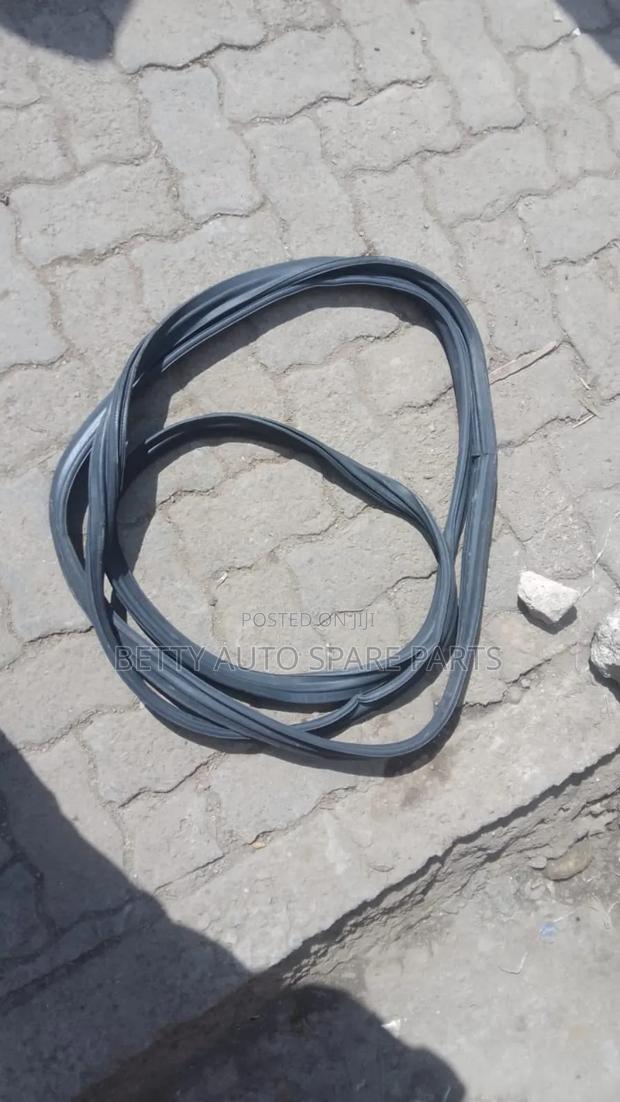 Mitshubishi Colt Boot Rubber