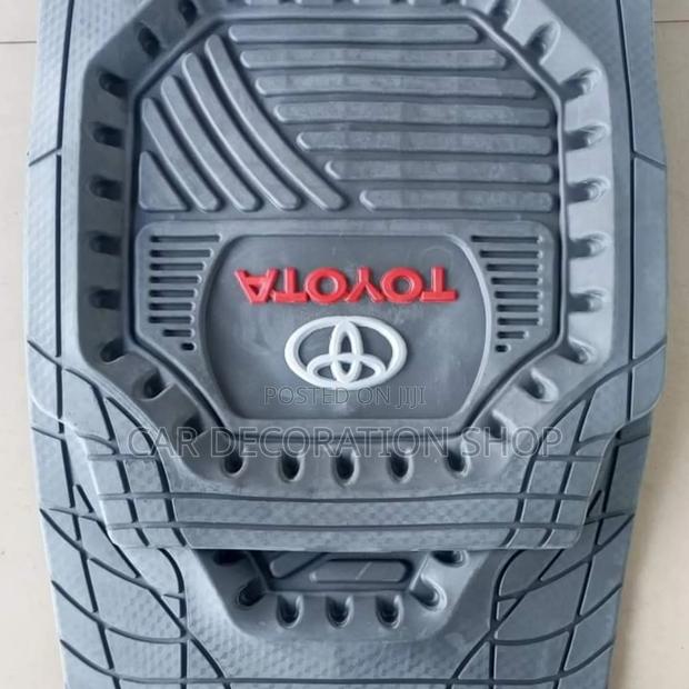 Black Toyota Deep Dish Dust Mats