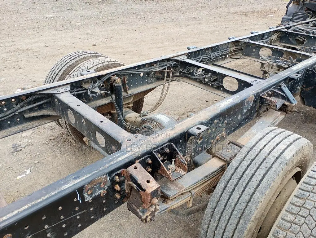 Mitsubishi Fuso Canter Semi-Automatic Long Chassis