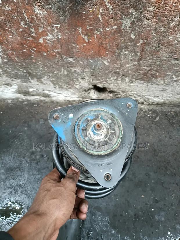 Nissan X-Trail Nt32 Shocks - thumbnail 2