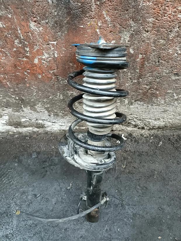 Nissan X-Trail Nt32 Shocks - thumbnail 3