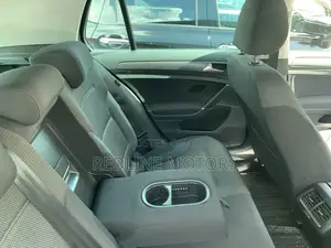 Volkswagen Golf TSI SE 4-Door FWD 2017 Black