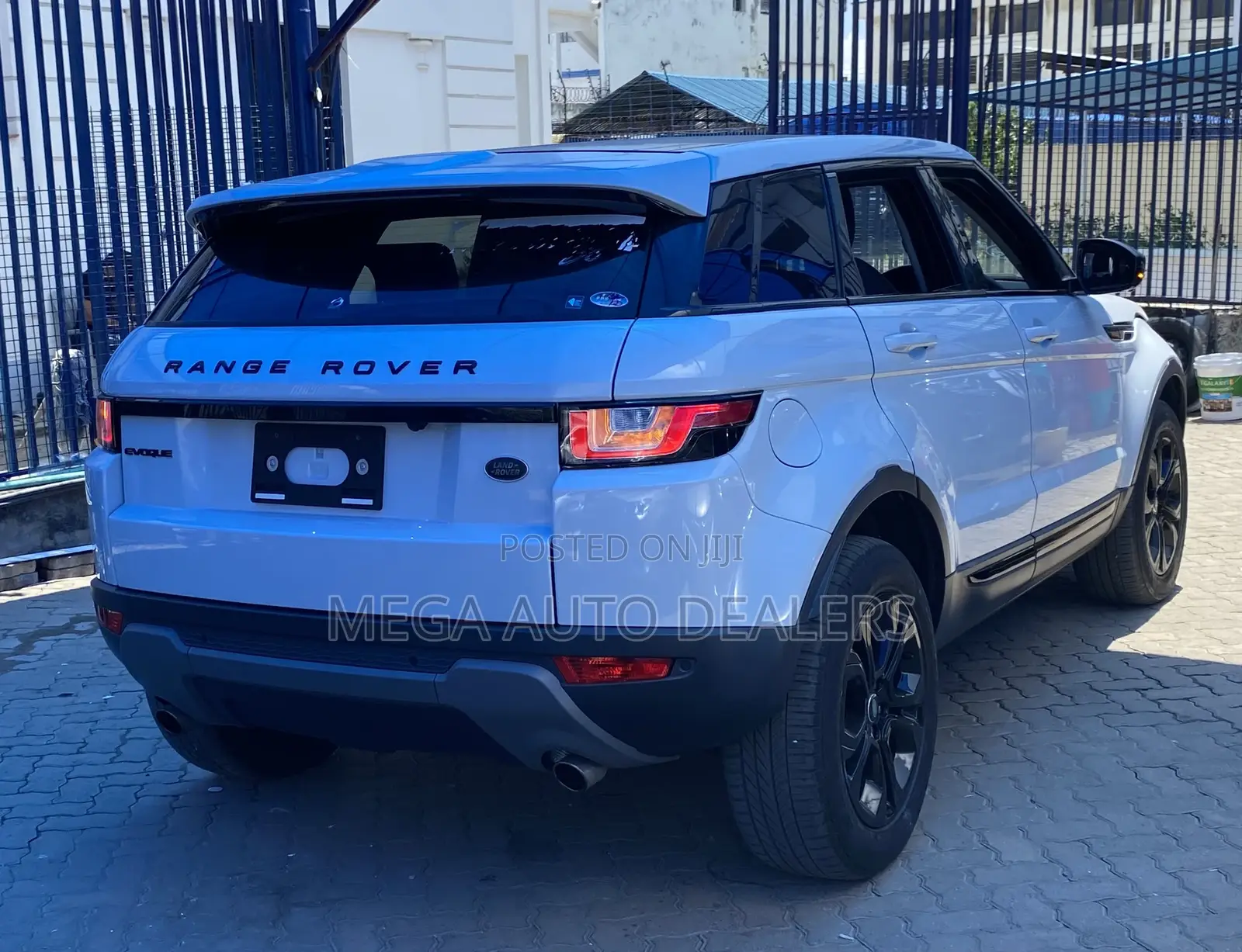 Land Rover Range Rover Evoque 2018 Pearl