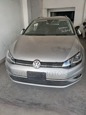 Volkswagen Golf TSI S 4-Door FWD 2017 Silver