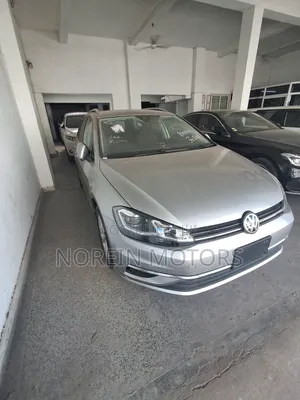 Volkswagen Golf TSI S 4-Door FWD 2017 Silver