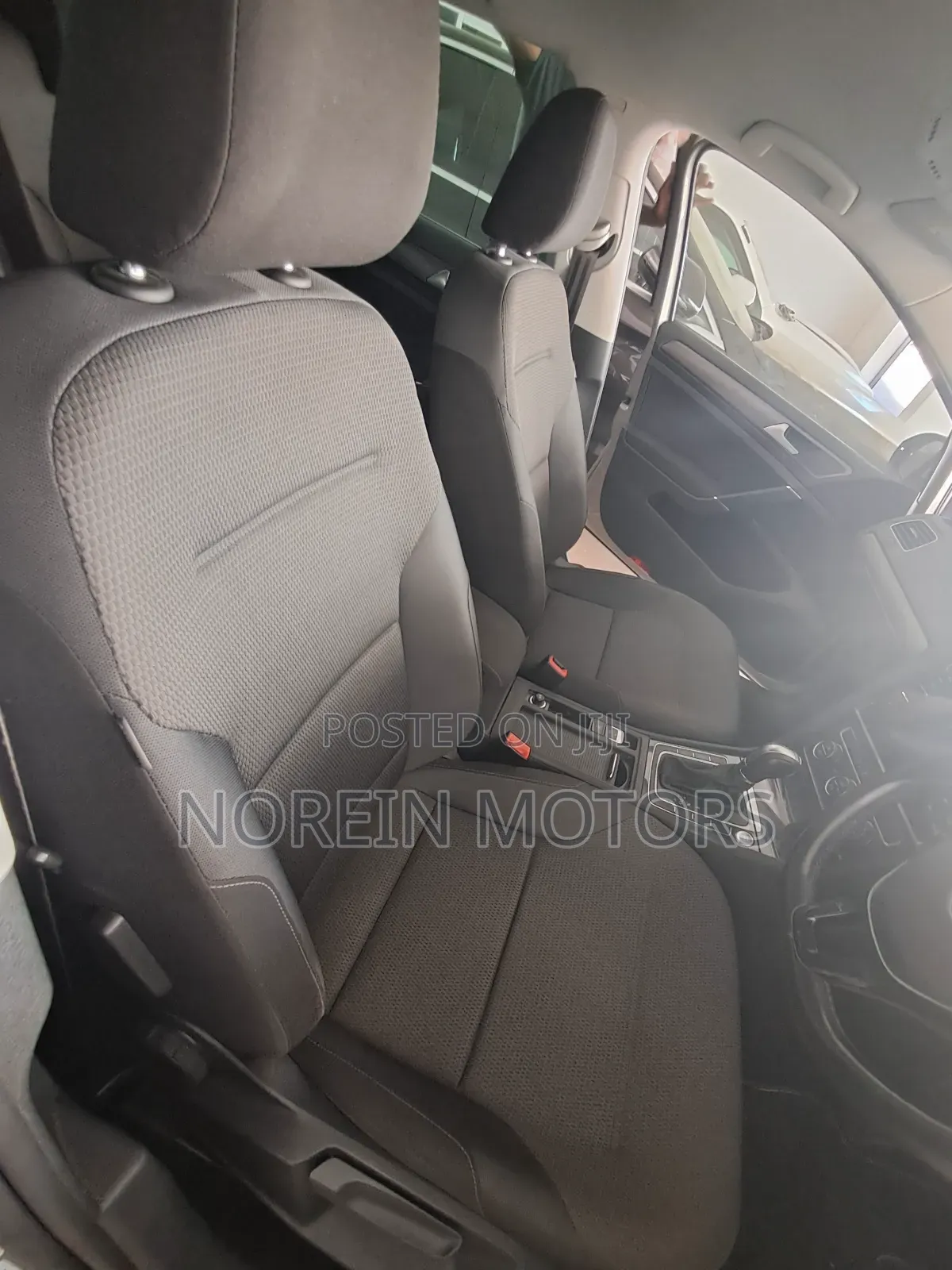 Volkswagen Golf TSI S 4-Door FWD 2017 Silver