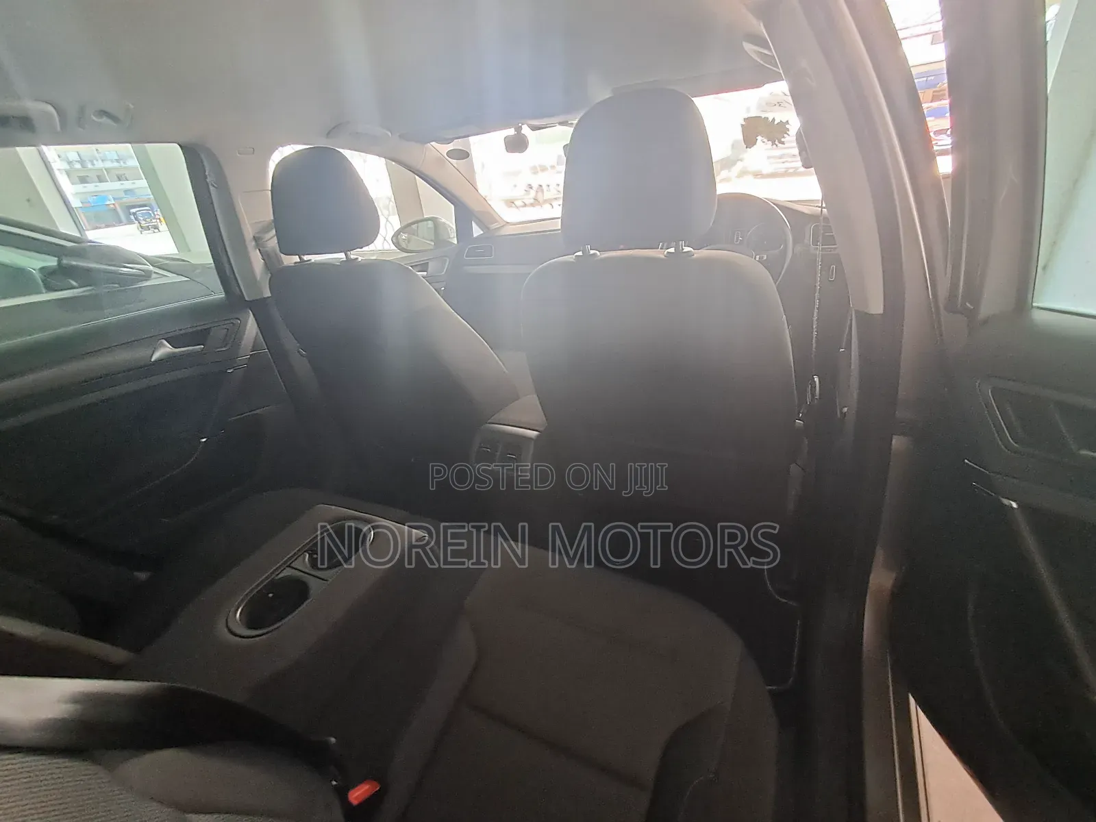Volkswagen Golf TSI S 4-Door FWD 2017 Silver