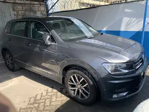 Volkswagen Tiguan 2.0T S FWD 2017 Gray