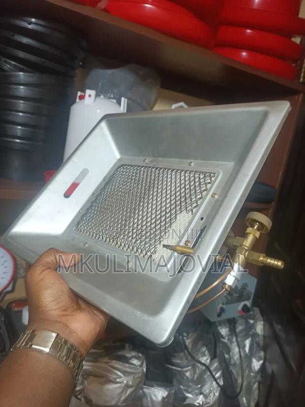 Chick's Gas Brooder