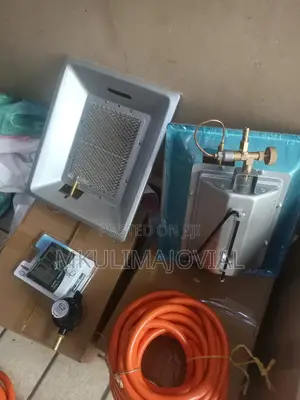 Complete Gas Brooder With Humidity Thermometer